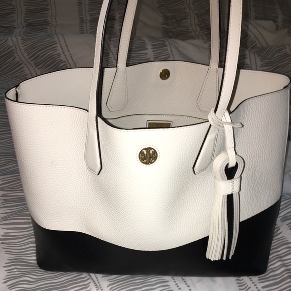 Tory Burch Handbags - Tory Tote